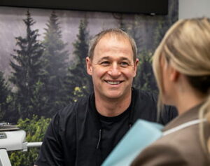 Meet Dentist Dr. Jasey